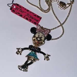 Betsey johnson necklace new